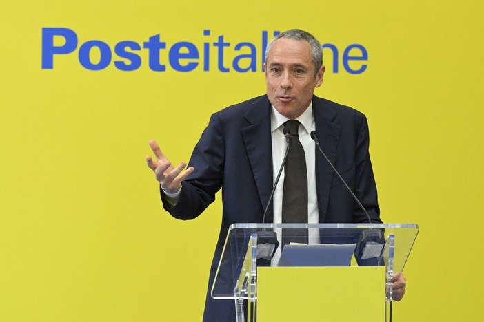 Poste Italiane lancia opas totalitaria su TIM Poste Italiane lancia opas totalitaria su TIM