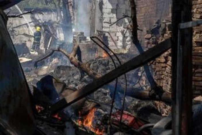 Ucraina-Russia-Usa, riflettori puntati su vertice Abu Dhabi: negoziati per stop guerra tra Mosca e Kiev Ucraina-Russia-Usa, riflettori puntati su vertice Abu Dhabi: negoziati per stop guerra tra Mosca e Kiev