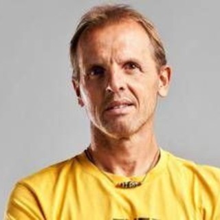 Malore per l'alpinista Simone Moro sull'Himalaya: "Ricoverato, ora sta meglio"