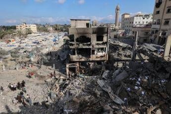 Gaza, Israele conferma uccisione capo militare Hamas: "Sono morti che camminano" Gaza, Israele conferma uccisione capo militare Hamas: "Sono morti che camminano"