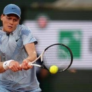 Sinner al 'Giorgio Armani Tennis Classic': programma, orari e dove vederlo in tv (in chiaro)