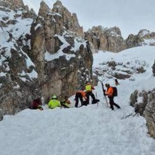 Valanga in Val di Fassa, morto il giovane travolto ieri pomeriggio