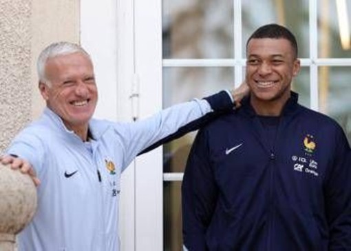 Mondiali 2026, Mbappè: "Deschamps ct Italia? Sarebbe brutto" Mondiali 2026, Mbappè: "Deschamps ct Italia? Sarebbe brutto"
